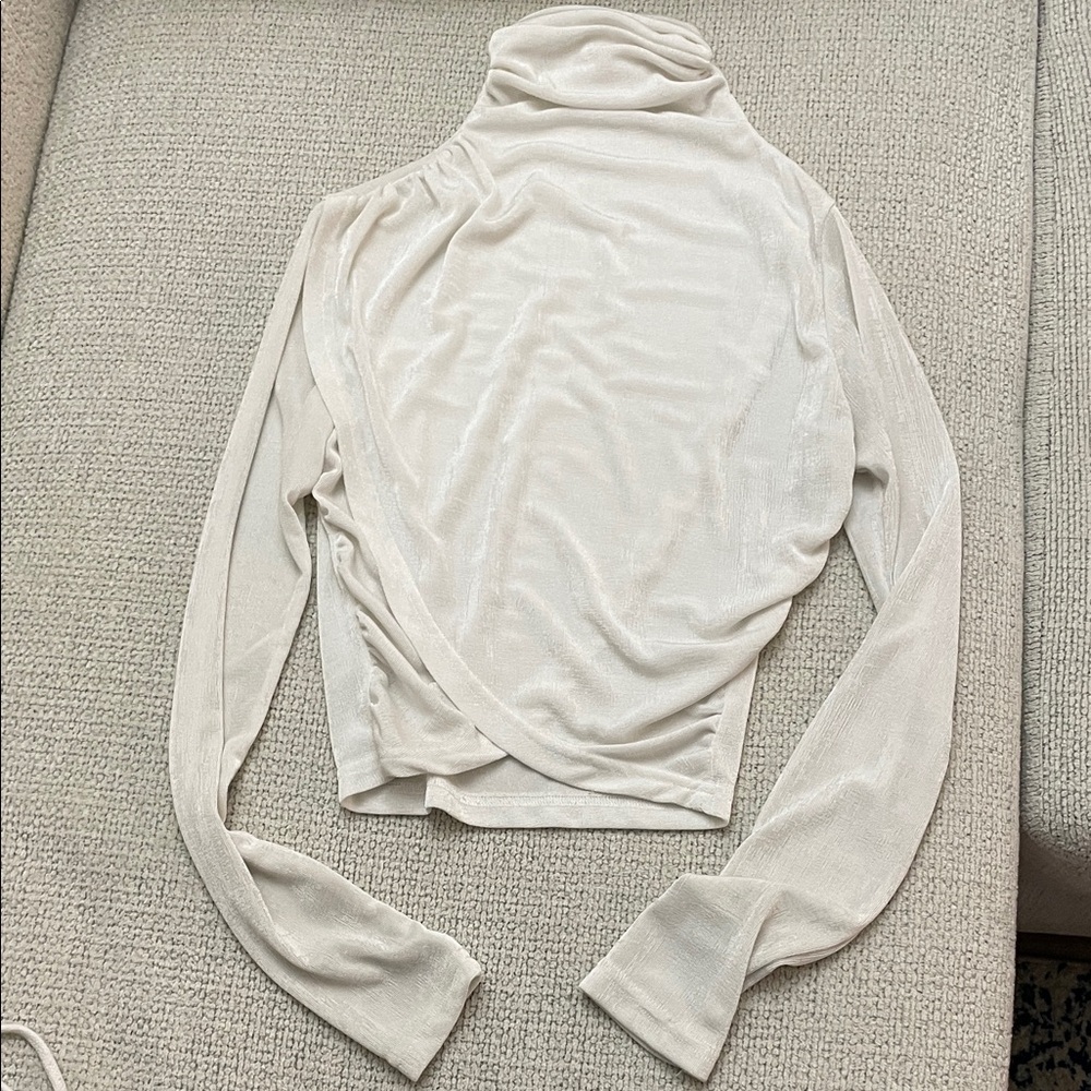 Elegant Cream Long Sleeve Crop Top